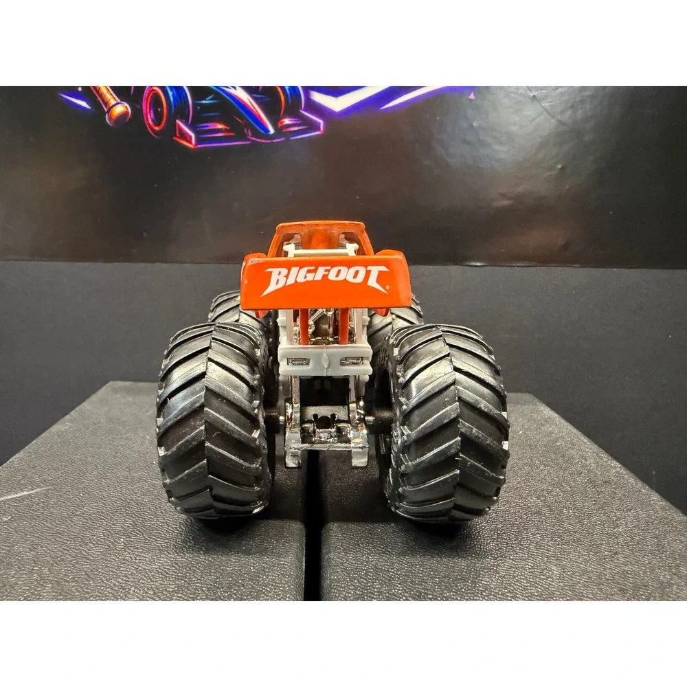 Hot Wheels Monster Jam Bigfoot mutil pack exclusive 